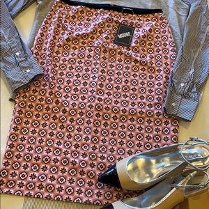NWT! MODBE S Pencil Slither Skirt Pink Tile Print